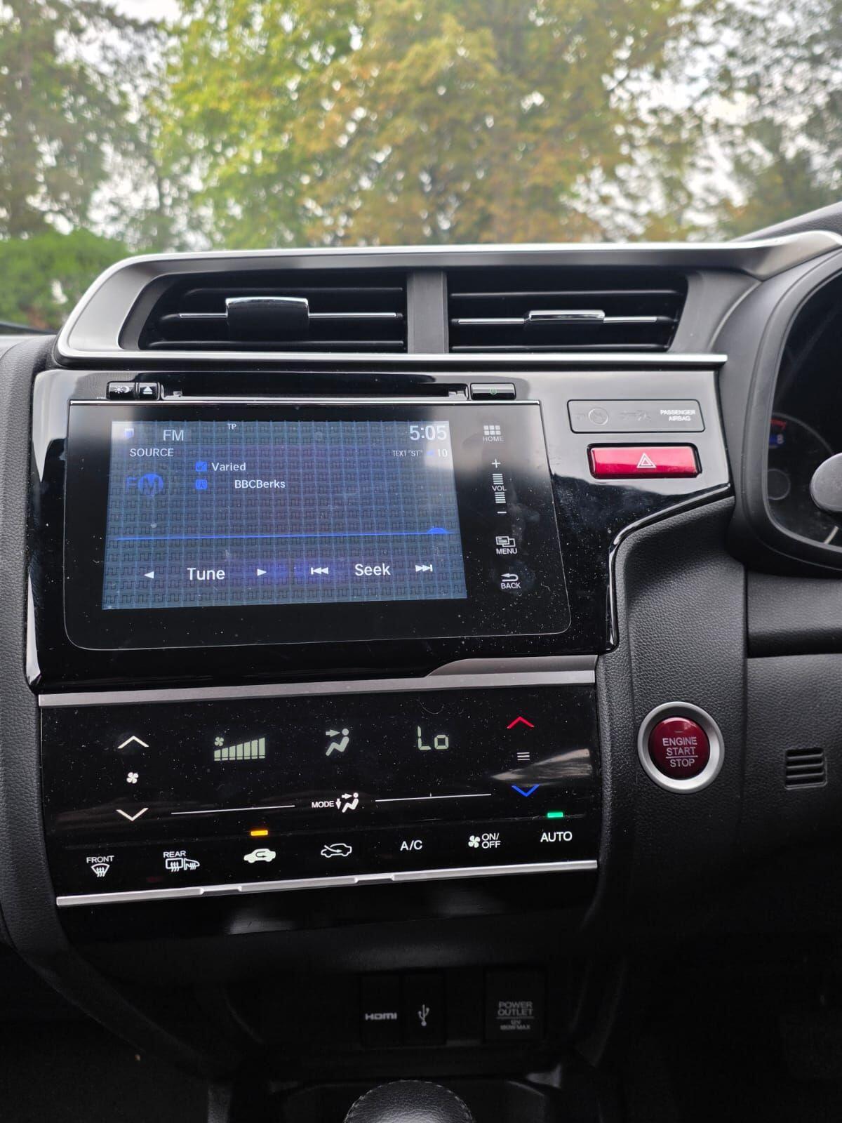 2016 Honda Jazz — photo 33
